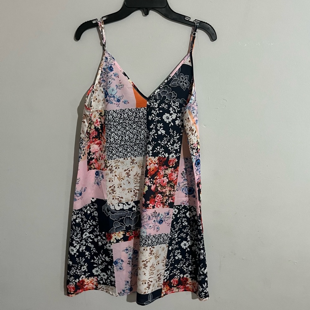 Slip dress with floral patterns